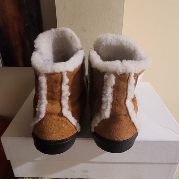Balenciaga Shearling High Top Sneakers - Picture 4 of 6
